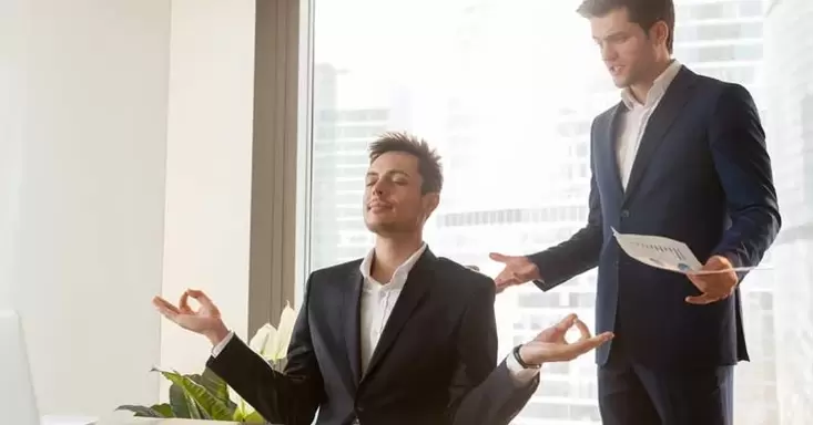 descansar do traballo para aumentar naturalmente a potencia